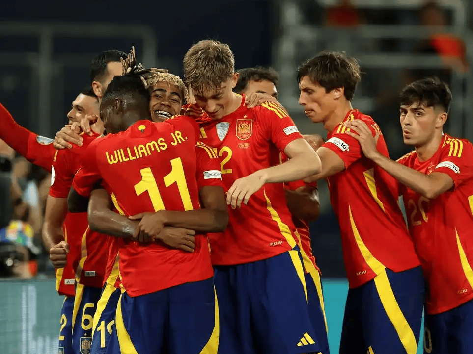 西班牙队在欧预赛中取得连胜 西班牙队在欧预赛中取得连胜