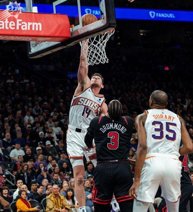 新西兰击剑选手豪取三连胜，实现逆袭冲顶