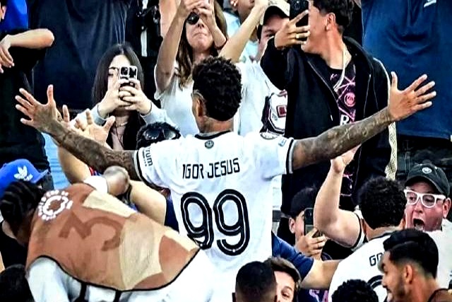 澳洲风暴横扫欧洲战队,令人印象深刻 澳洲风暴横扫欧洲战队,令人印象深刻