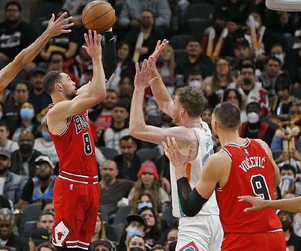 公牛新秀崛起,助球队连胜气势如虹的简单介绍 公牛新秀崛起,助球队连胜气势如虹的简单介绍