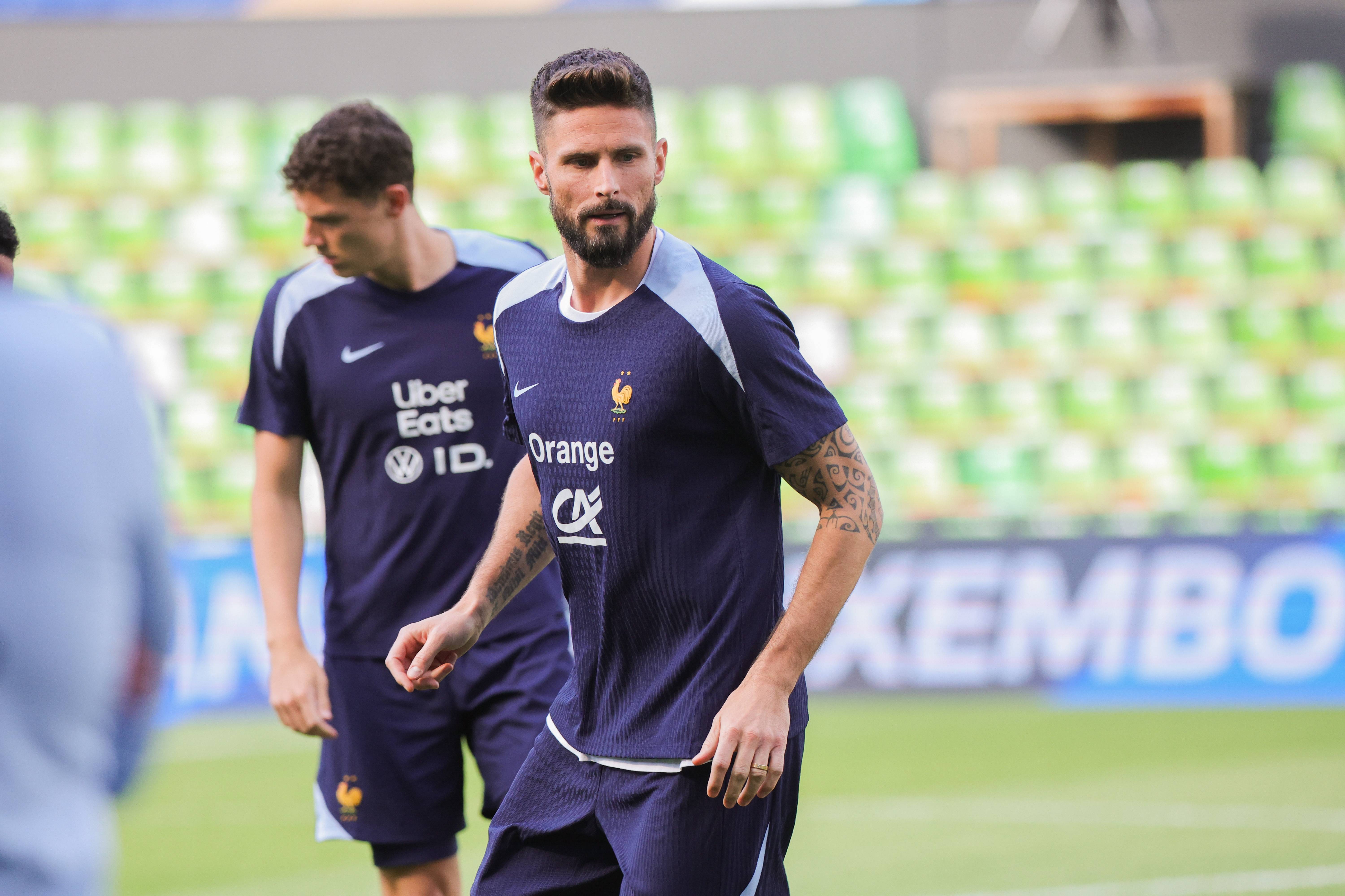 法国球员表现抢眼荣膺最佳球员的简单介绍