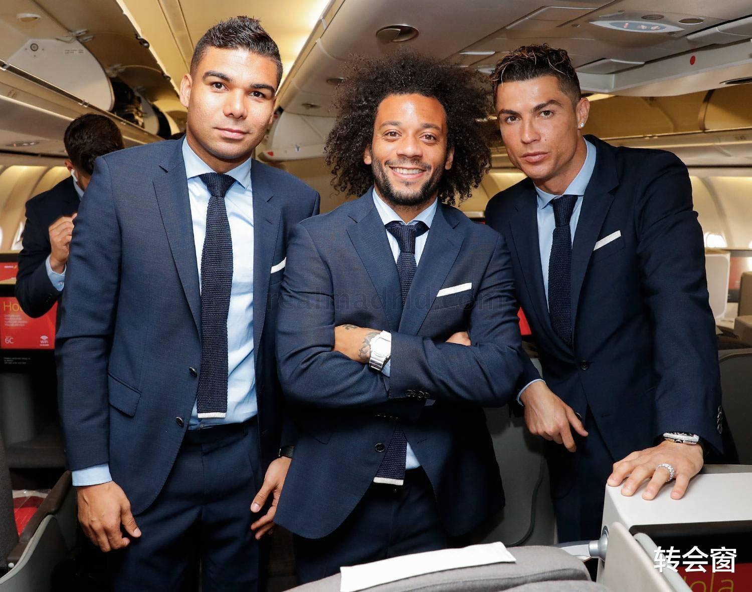 包含欧洲主流足球媒体揭秘球员私生活,引发热议的词条 包含欧洲主流足球媒体揭秘球员私生活,引发热议的词条