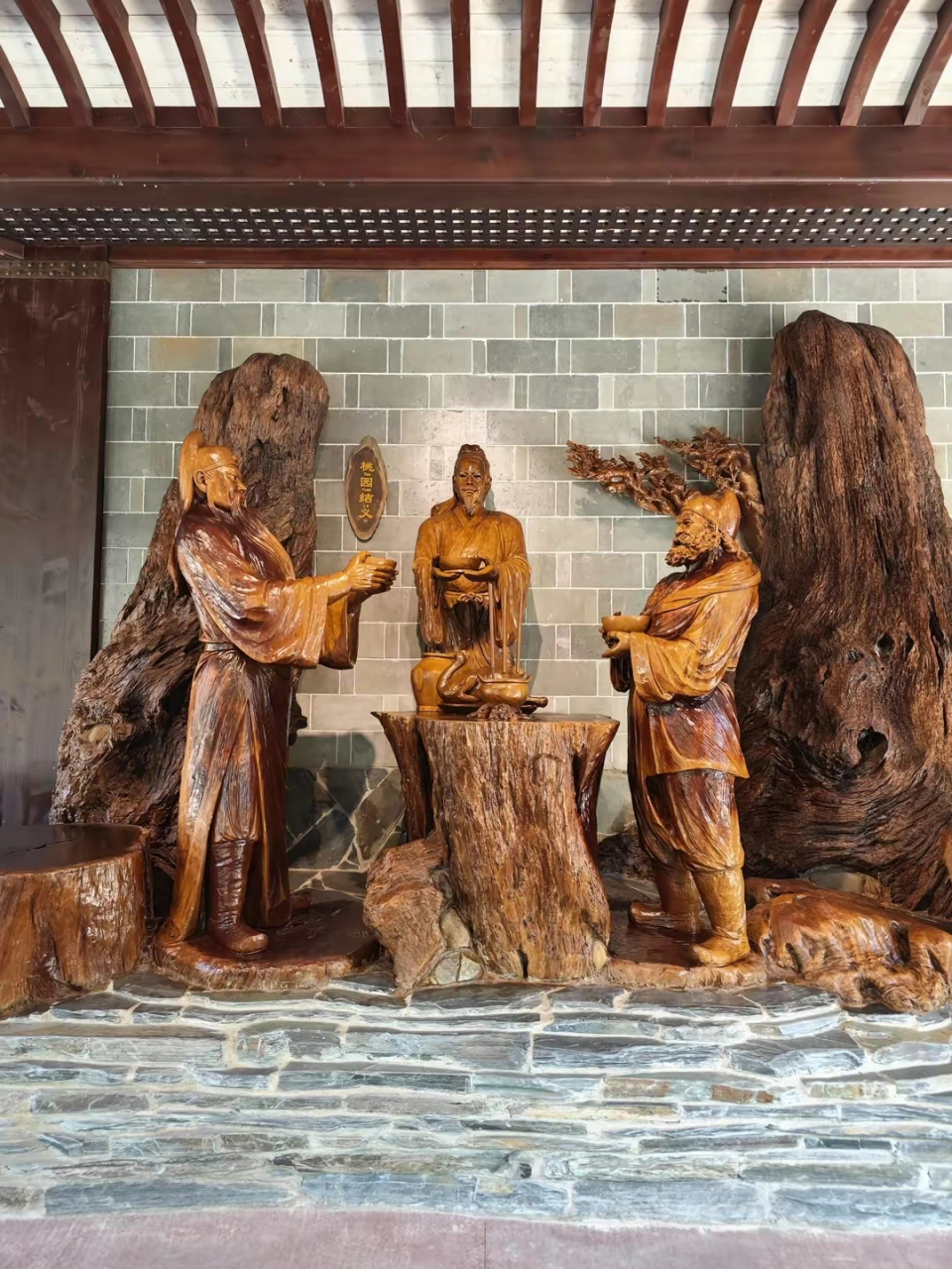 关于精湛技艺打动万千观众,赞不绝口的信息 关于精湛技艺打动万千观众,赞不绝口的信息